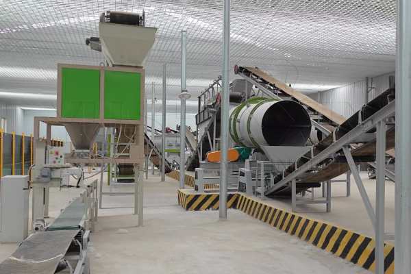 Линия-по-производству-NPK-с-вращающимся-барабаном-производительностью-8-т-ч